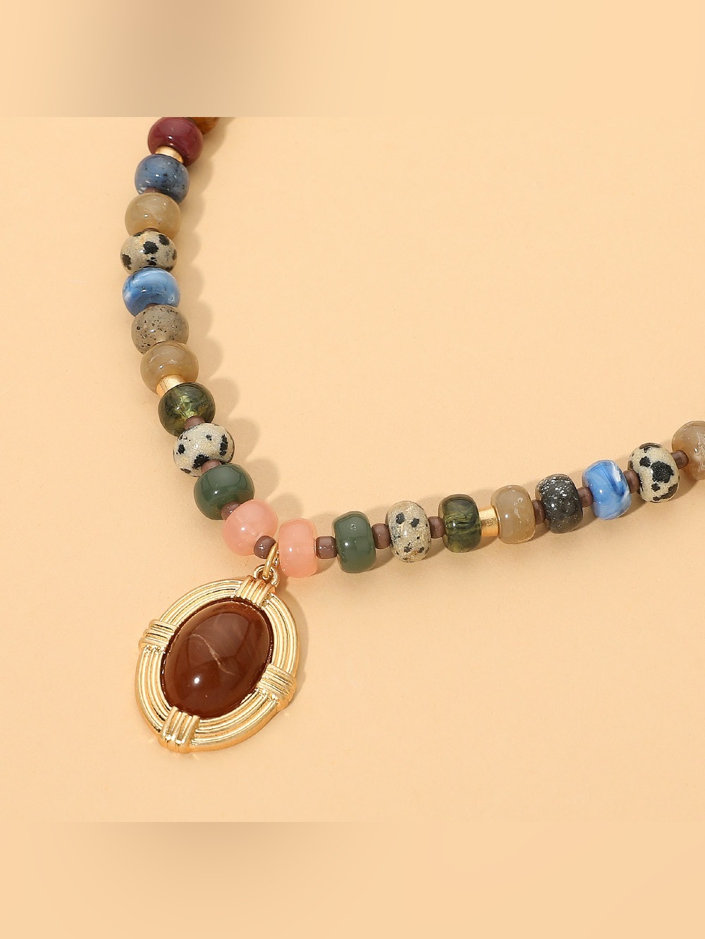 Oval Stone Frame Pendant Accent Natural Stone Beaded Necklace